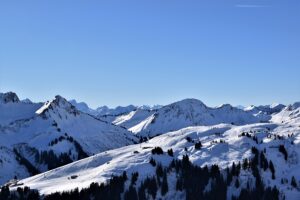Alpenpanorama im Schnee