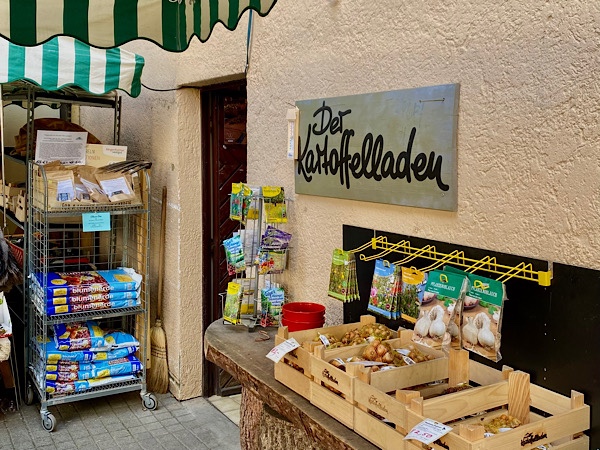 Eingang Kartoffelladen Tübingen