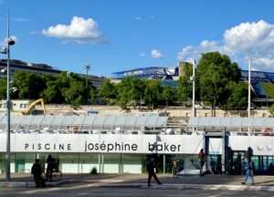 Piscine Josephine Baker in Paris